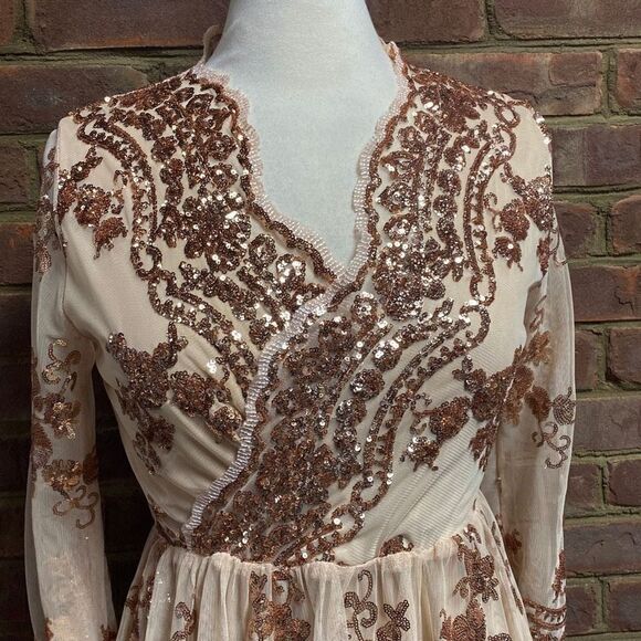 Tan & Bronze Sequin V-Neck Full Skirt Dress Size Medium NEW - Picture 3 of 6